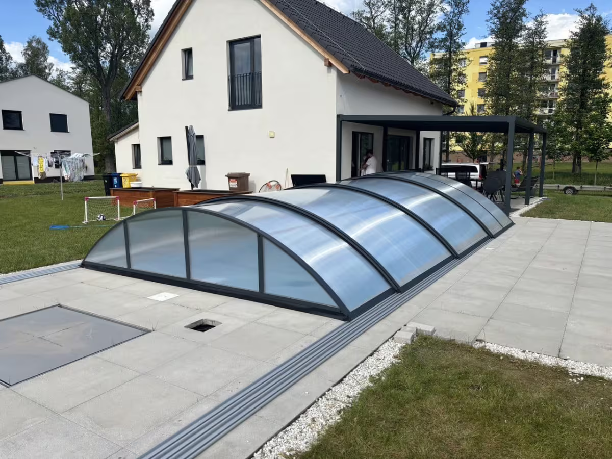 Zastřešení bazénů - obloukové - www.bazeny-pulda.cz